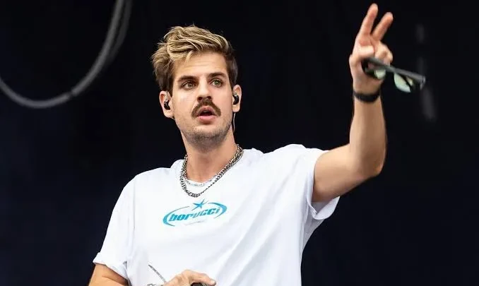 Taco Hemingway Biography: Ethnicity, Record Label, Net Worth, Age, Songs, Height, Girlfriend