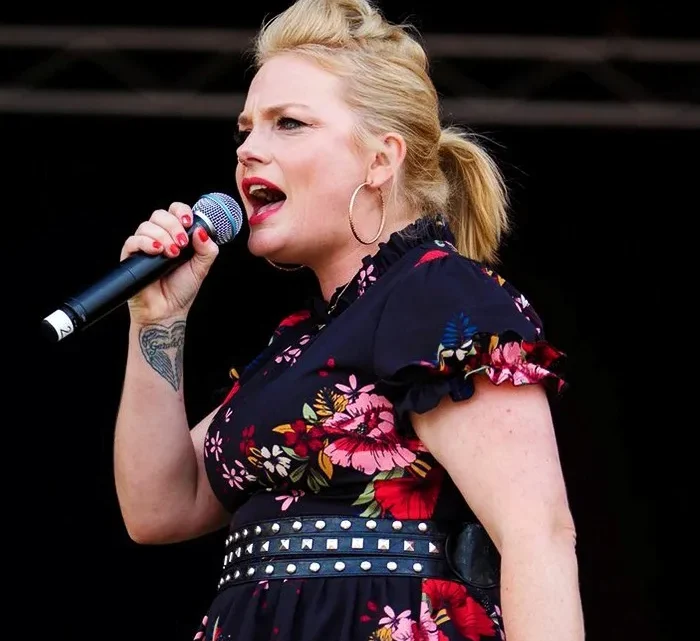 Sinéad Quinn Biography: Singles, Net Worth, Age Height, Album, Ethnicity, Awards, Parents