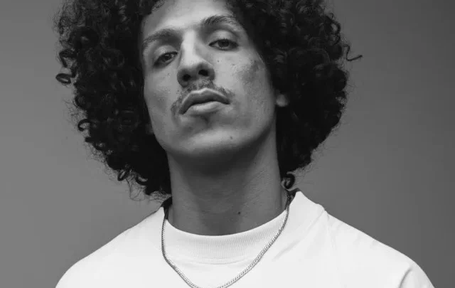 Rilès Biography: Age, Net Worth, Awards, Instagram, Parents, Record Label, Ethnicity, Songs