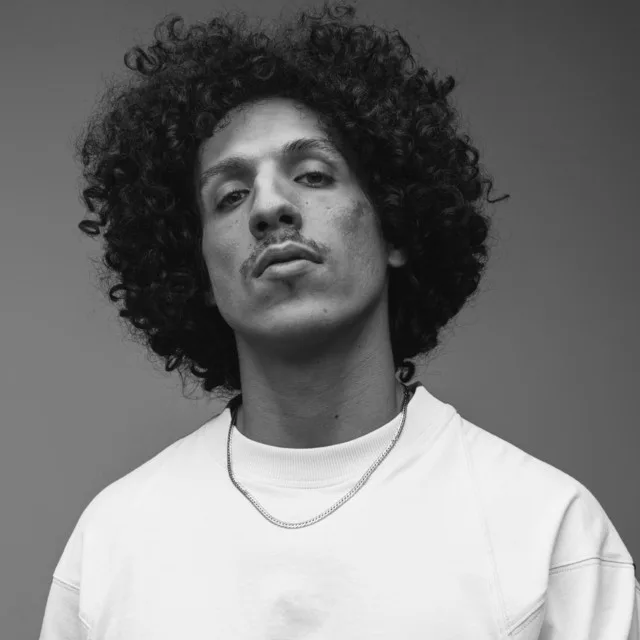 Rilès Biography: Age, Net Worth, Awards, Instagram, Parents, Record Label, Ethnicity, Songs