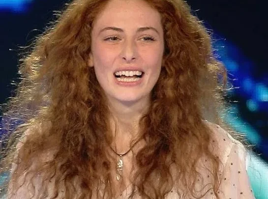 Poupie Biography: Songs, Net Worth, Awards, Ethnicity, Parents, Religion, Height, Album