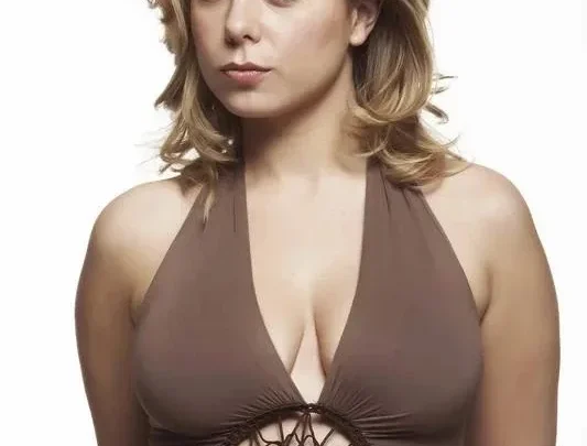 Cindy Lopes Biography: Movies, Age, Height, Songs, Ethnicity, Net Worth, Awards, Tv Shows