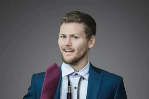 Drew Lynch