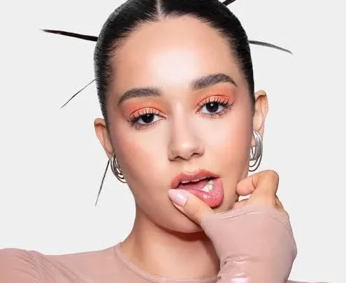 Léna Mahfouf Biography: Books, Height, YouTube, Net Worth, Age, Instagram, Ethnicity, Parents