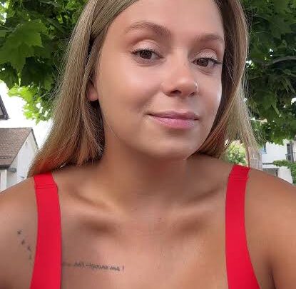 Daniela Pinto Biography: Songs, Age, Boyfriend, Net Worth, Ethnicity, Parents, Instagram