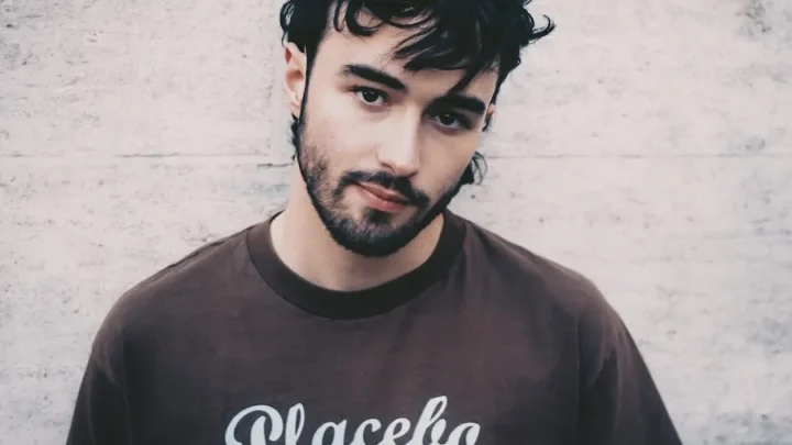 Alfie Templeman Biography: Age, Net Worth, Parents, Height, Songs, Career, Instagram, Spouse