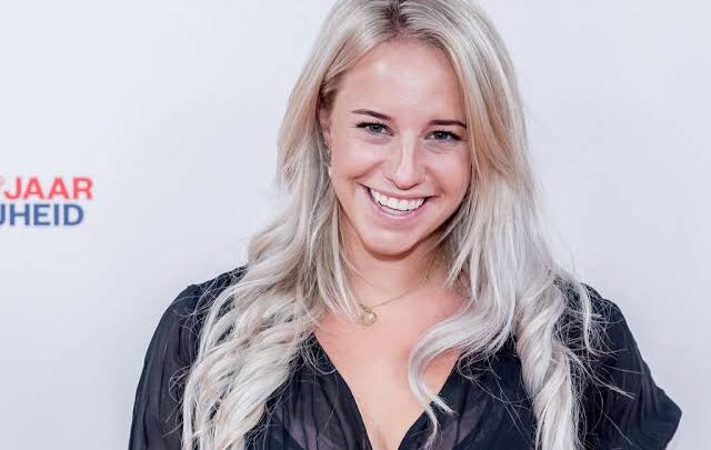 Dee van der Zeeuw Biography: Songs, Age, Boyfriend, Ethnicity, Age, YouTube, Parents, Net Worth