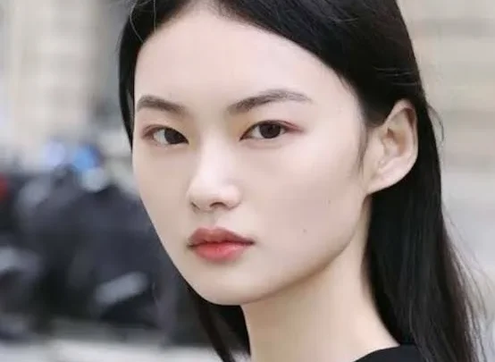 He Cong Biography: Age, Net Worth, Parents, Height, Instagram, Career, Awards, Boyfriend