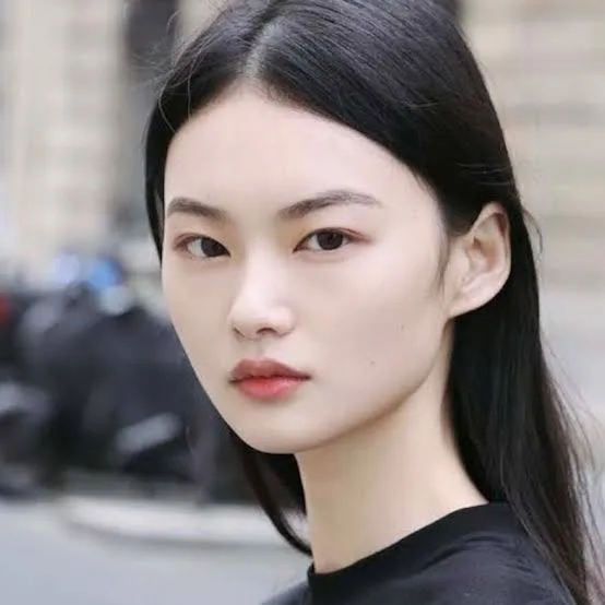 He Cong Biography: Age, Net Worth, Parents, Height, Instagram, Career, Awards, Boyfriend