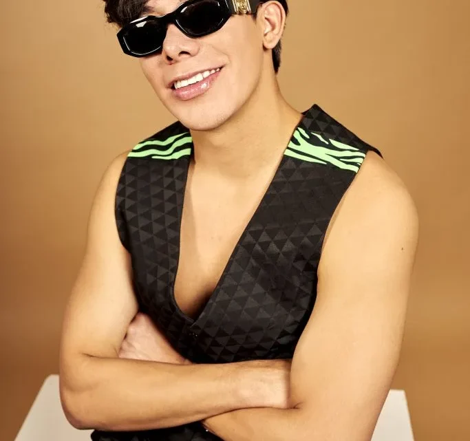 Sonrixs Biography: Age, Height, Girlfriend, YouTube, Ethnicity, Parents, Real Name, Religion, TikTok