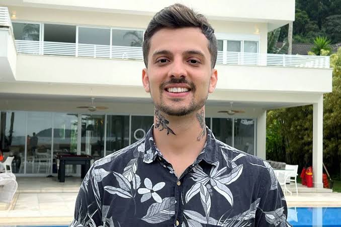 Caio Pericinoto Biography: Ethnicity, Net Worth, Partner, YouTube, Age, Parents