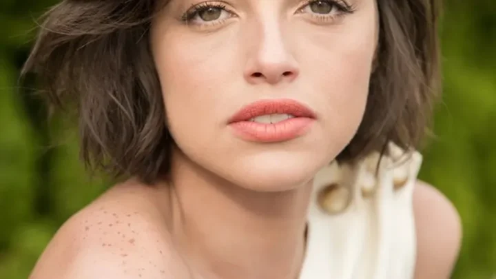 Agatha Moreira Biography: Ethnicity, Parents, Instagram, Net Worth, Movies, Age
