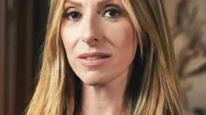 Gülcan Kamps Biography: Net Worth, Age, Husband, Height, Children, Parents, TV Career, Nationality