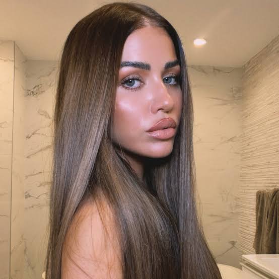 Kim Gloss Biography: Net Worth, Age, Husband, Parents, Height, Songs, Career, Kids, Nationality