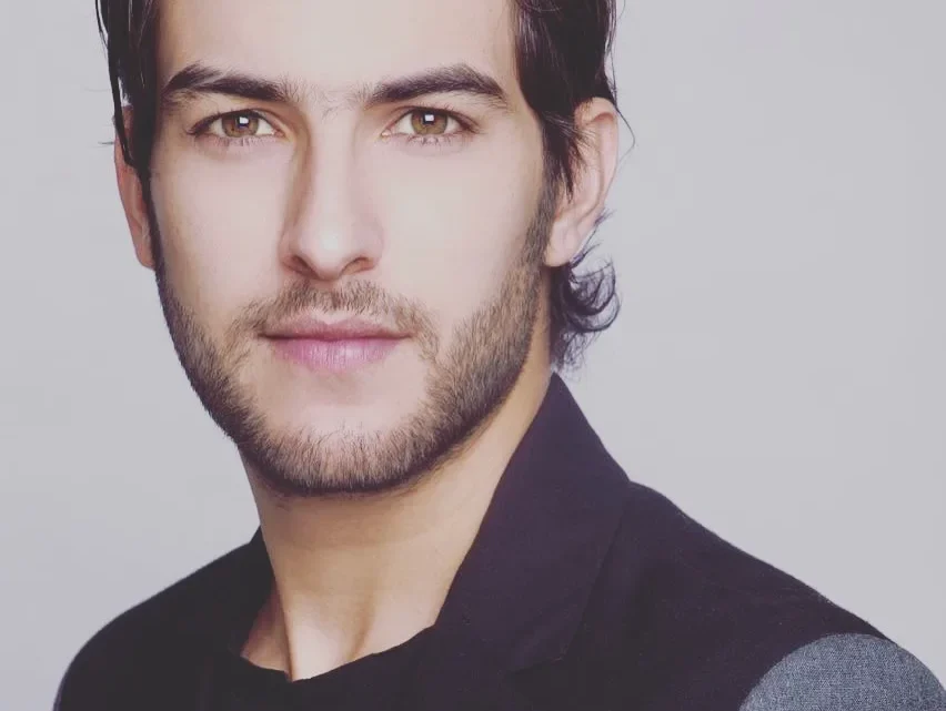 Juan Pablo Gil Biography: Ethnicity, Movies, Instagram, Net Worth, Awards, Parents, Daughter