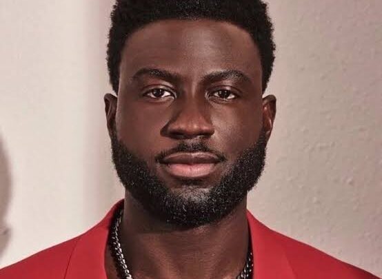 Sinqua Walls Biography: Ethnicity, Age, Parents, Net Worth, Movies, Instagram
