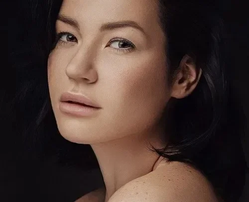 Ida Galich Biography: TV Shows, Songs, Age, Net Worth, Son, Ex-Husband, Career, Instagram