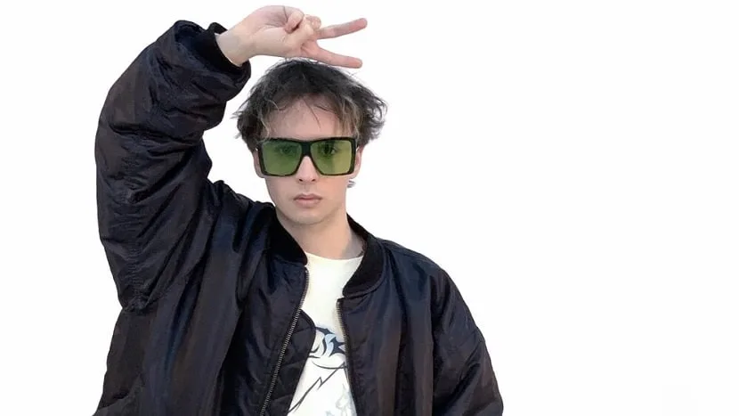 Slava Marlow Biography: Age, Net Worth, Songs, Albums, Career, Height, Parents, Girlfriend