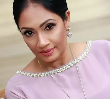 Jayani Senanayake Biography: Age, Husband, Net Worth, Parents, Height, Movies & TV Shows, Awards