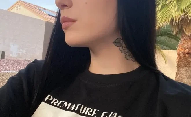 Charlotte Sartre Biography: Partner, Age, Height, Net Worth, Parents, Awards, Adult Films, Nationality