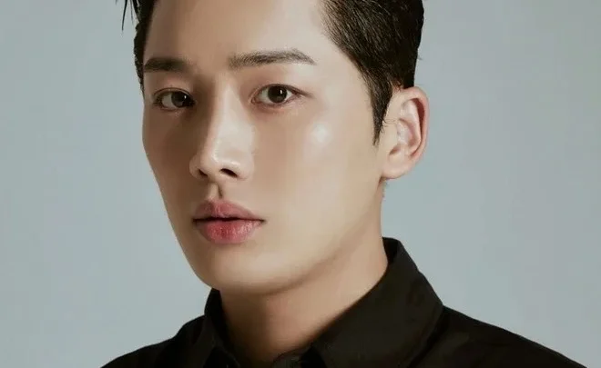 Sehoon Moon Biography: Age, Girlfriend, Height, Net Worth, Parents, Restaurant, Reality Show, YouTube