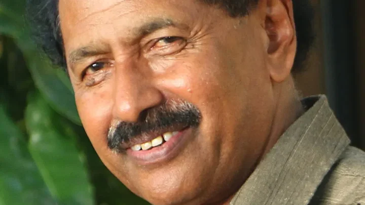 Jayalath Manoratne Biography: Age, Wife, Children, Net Worth, Parents, Height, Death, Awards