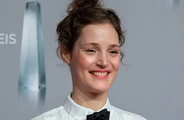 Vicky Krieps Biography: Instagram, Awards, Age, Husband, Parents, Height, Net Worth, Movies, Children, Ethnicity