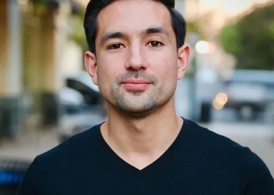 Jonathan Morrison Biography: Age, Fiancée, Height, Net Worth, Parents, YouTube, Career, Wiki