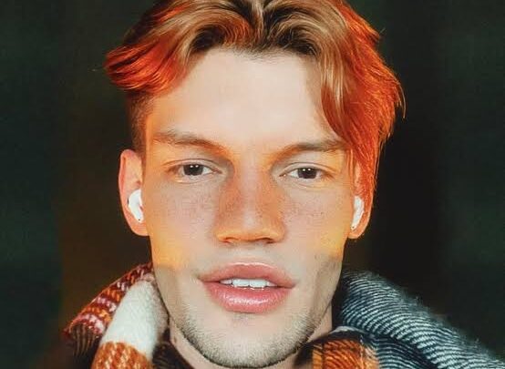 Cristhian Mol Biography: Age, Partner, Height, Net Worth, Parents, Songs, YouTube, ASMR, Career, Wiki