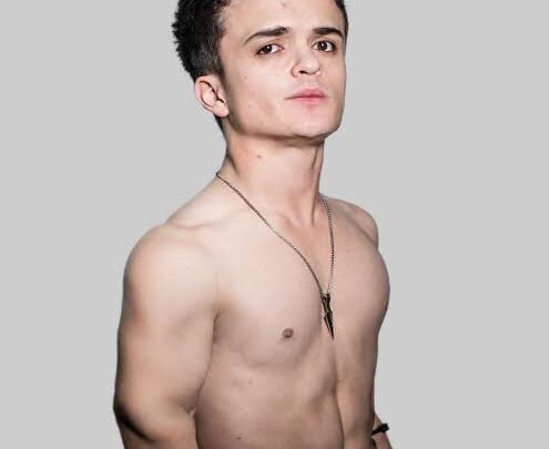 Andres Leal Biography: Age, Girlfriend, Height, Net Worth, Parents, TikTok, Songs, Instagram, Movies