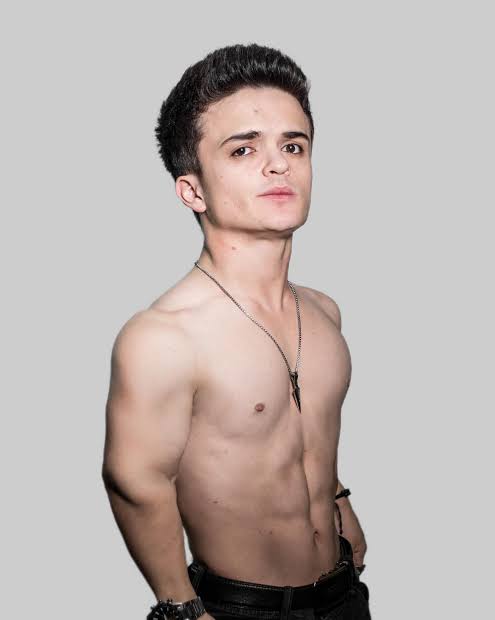 Andres Leal Biography: Age, Girlfriend, Height, Net Worth, Parents, TikTok, Songs, Instagram, Movies