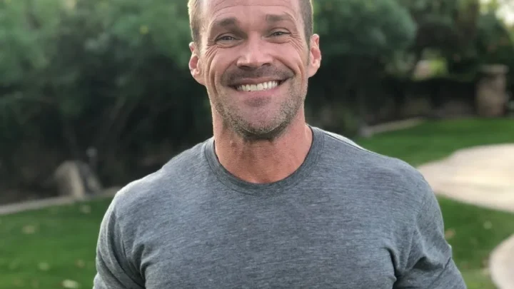 Chris Powell Biography: Net Worth, Age, Height, Wife, Children, Books, YouTube, Education
