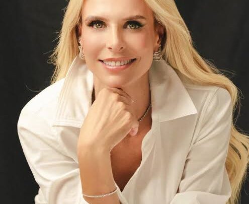 Catalina Maya Biography: Daughter, Age, Net Worth, Agency, Career, Height, Parents, Husband