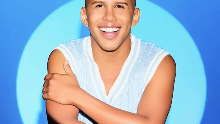 Omi Camacho Biography: Age, Hometown, Career, Net Worth, TikTok, LGBTQ+, Partner, Wikipedia