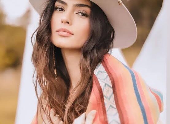 Valeria Mejia Biography: Age, Boyfriend, Parents, Height, Net Worth, Career, Psychology, Instagram