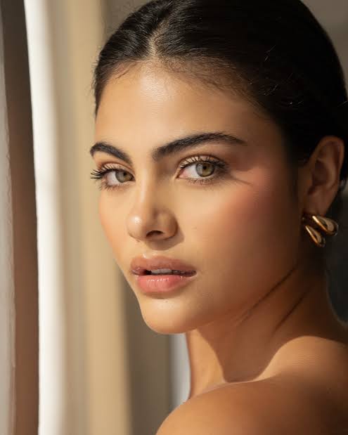 Sara Orrego Biography: Age, Net Worth, Songs, Career, Instagram, Height, Parents, Boyfriend