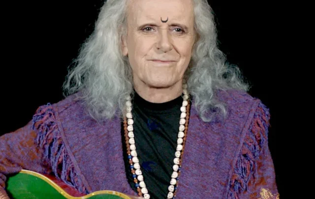 Donovan Biography: Age, Parents, Net Worth, Age, Height, Ethnicity, Songs, Instagram, Wife