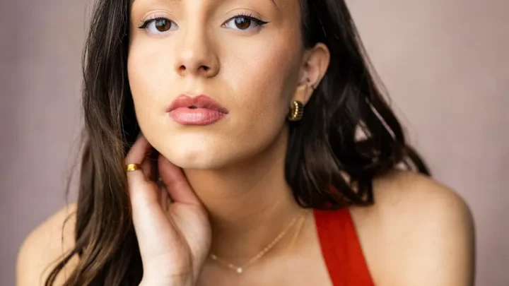 Becca Watson Biography: Parents, Awards, Movies, Height, Age, Ethnicity, Net Worth