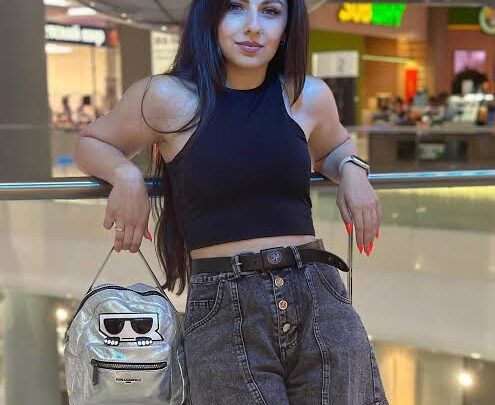 MoniLina Biography: Ethnicity, Children, Net Worth, Age, Height, Parents, Religion, Partner