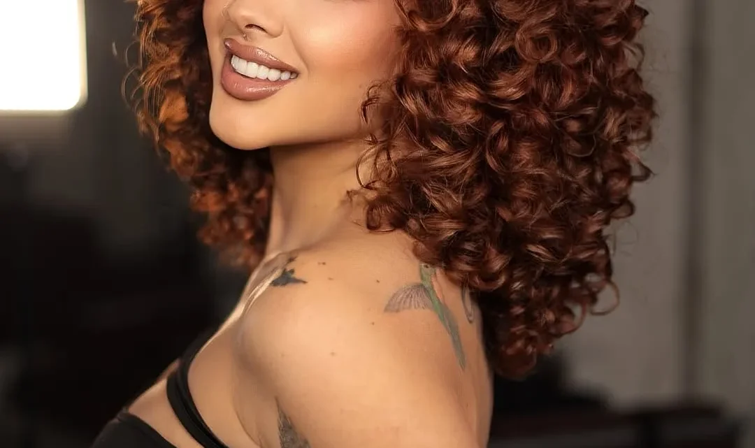 Paulina Usuga Biography: Age, Height, Partner, Net Worth, TikTok, Siblings, Nationality