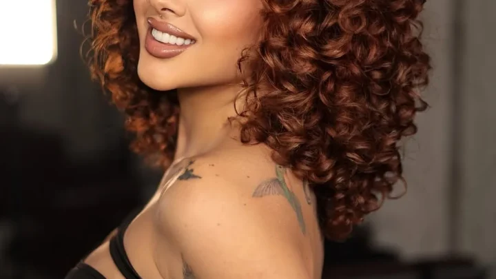 Paulina Usuga Biography: Age, Height, Partner, Net Worth, TikTok, Siblings, Nationality