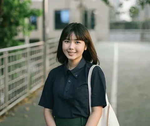 Ploy Sornarin Biography: Age, Parents, Siblings, Spouse, Movies, Height, Boyfriend, Net Worth, Wikipedia