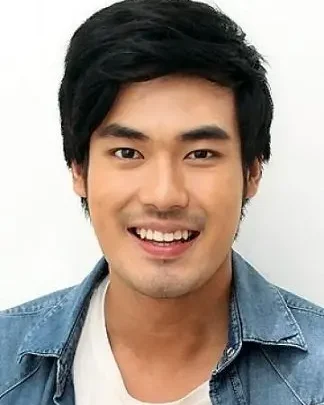 Thana Chatborirak Biography: Height, Parents, Films, TV Series, Age, Net Worth, Siblings, Girlfriend