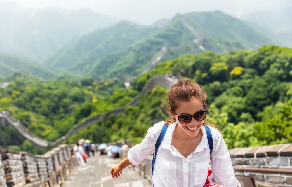 How to Be a Respectful Tourist: Cultural Etiquette Tips