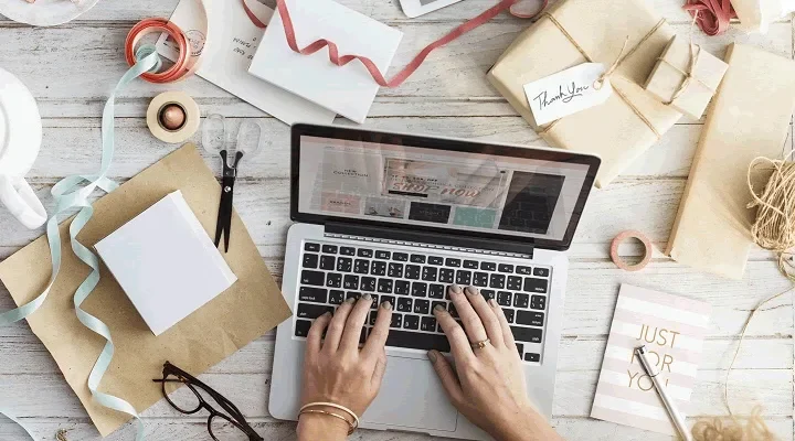 How to Get Your First 100 Customers Or Blog Subscribers