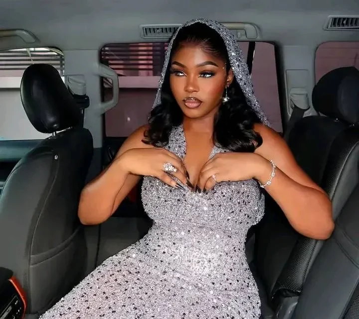 Khloe Gram Biography: Boyfriend, Age, Real Name, Net Worth, Sex Tape, TikTok, Videos, Instagram, Wikipedia, Photos