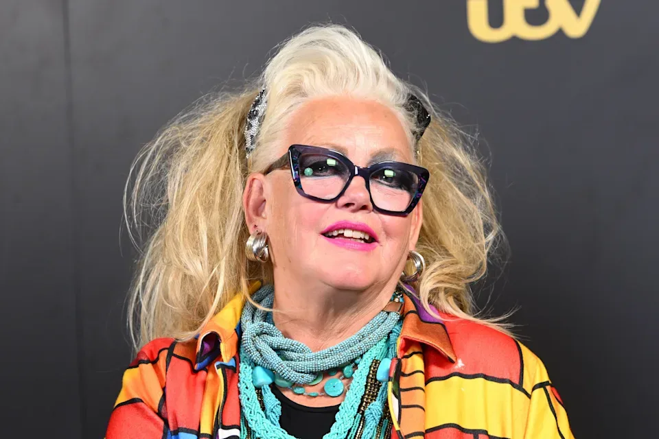 Joan Hannington Biography: Husband, Age, Parents, Net Worth, Children, Height, Books, Wikipedia