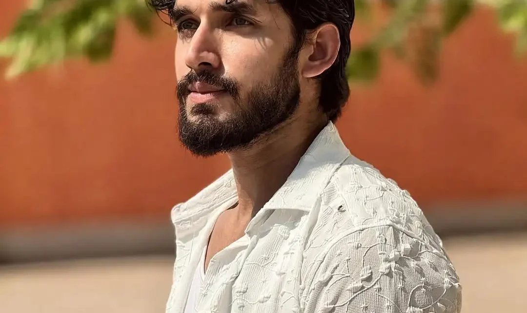 Paras Kalnawat Biography: Height, Age, Parents, Net Worth, Movies, Wife, Girlfriend