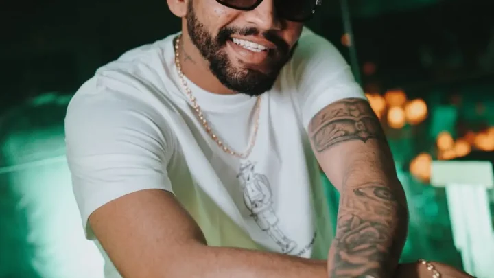 Samara Riahi Biography: Age, Wife, Net Worth, Children, Parents, Height, Songs, Albums