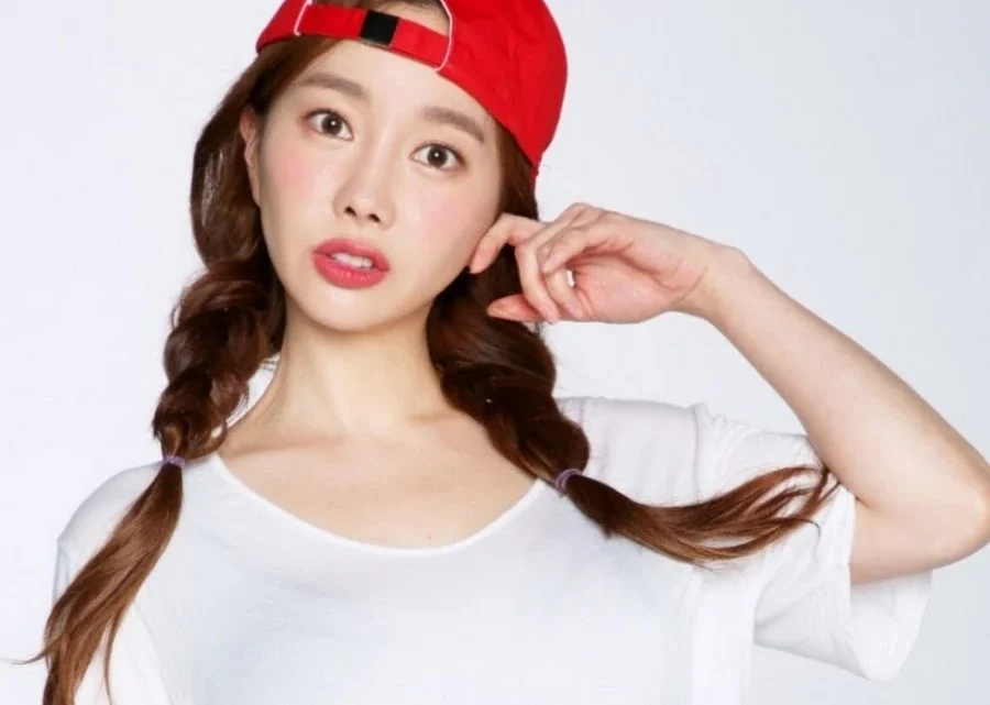 Ssoyoung Biography: Age, Parents, Siblings, Spouse, Children, Height, Husband, Net Worth, Wikipedia